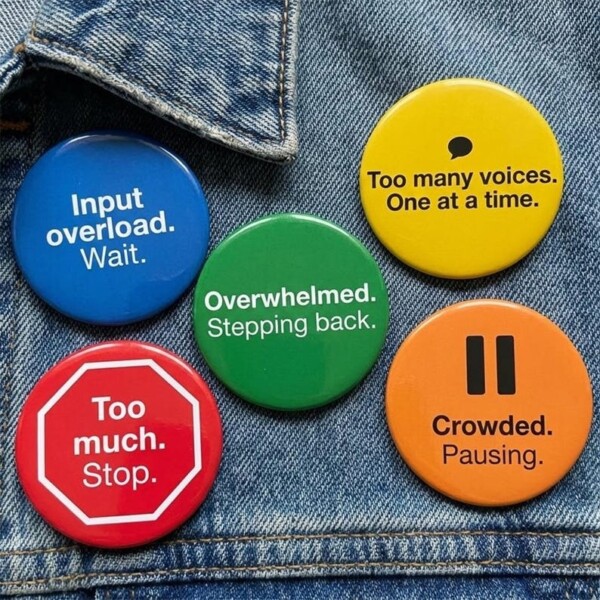 Communication Pin Badge Set